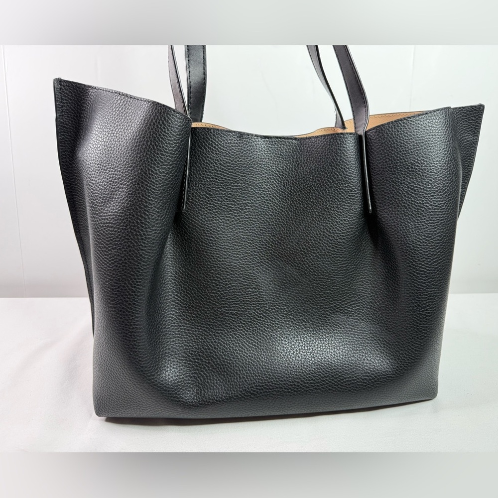 Michael Kors Emilia Large Pebbled Leather Tote Bag Black MSRP $558 - Picture 3 of 10